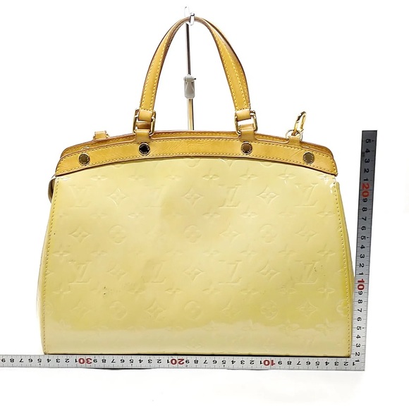 Louis Vuitton Brea MM Yellow Vernis Handbag - Picture 2 of 15